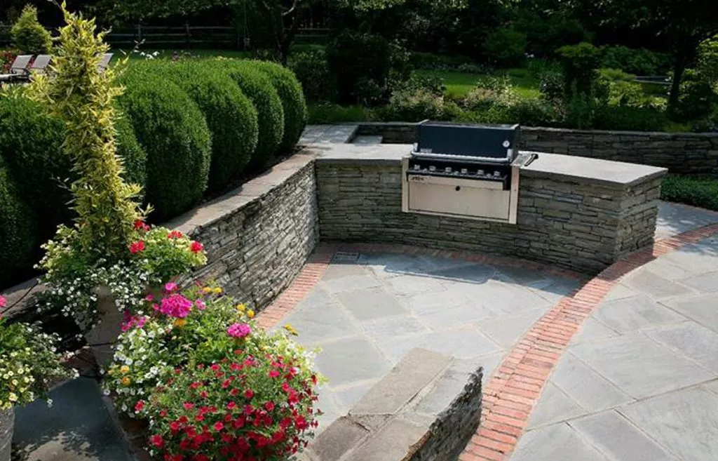 Feature | Kinnucan Tree Experts & Landscape Company