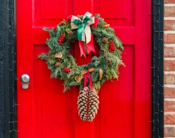 Kinnucan Tree Experts and Landscape Company - we offer seasonal wreaths that are customizable for the winter holiday.